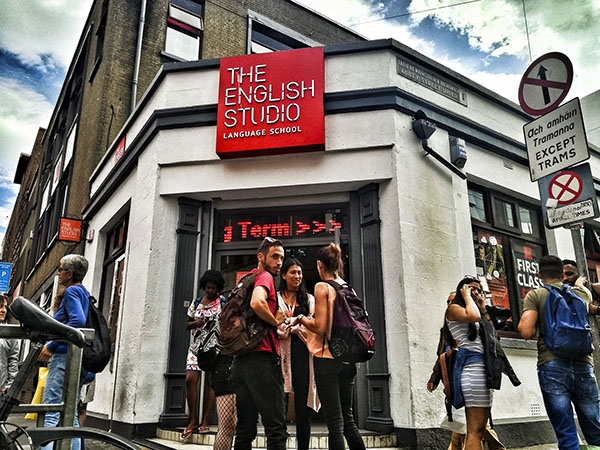 School The English Studio MD4S | exchange agency